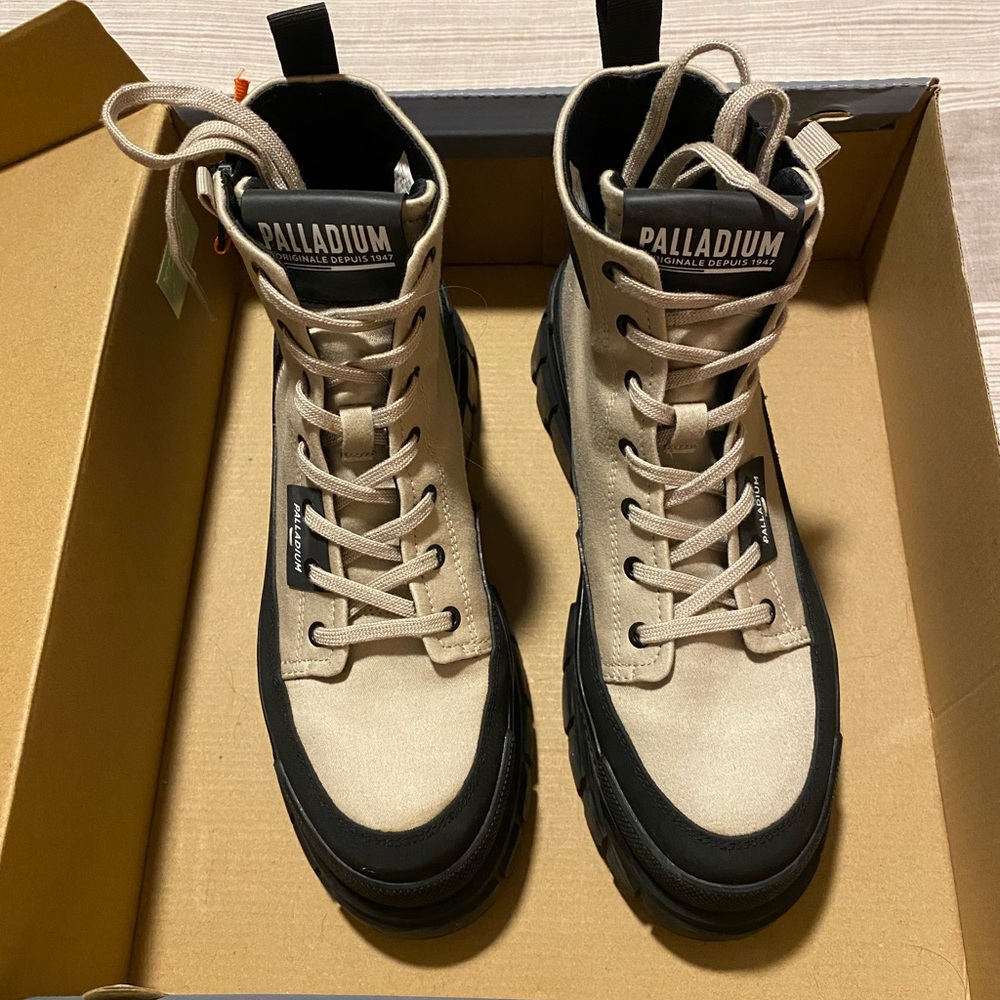 Palladium Revolt Boot Zip - Picture 4 of 14